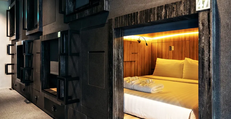 immersive capsule hotel design japan